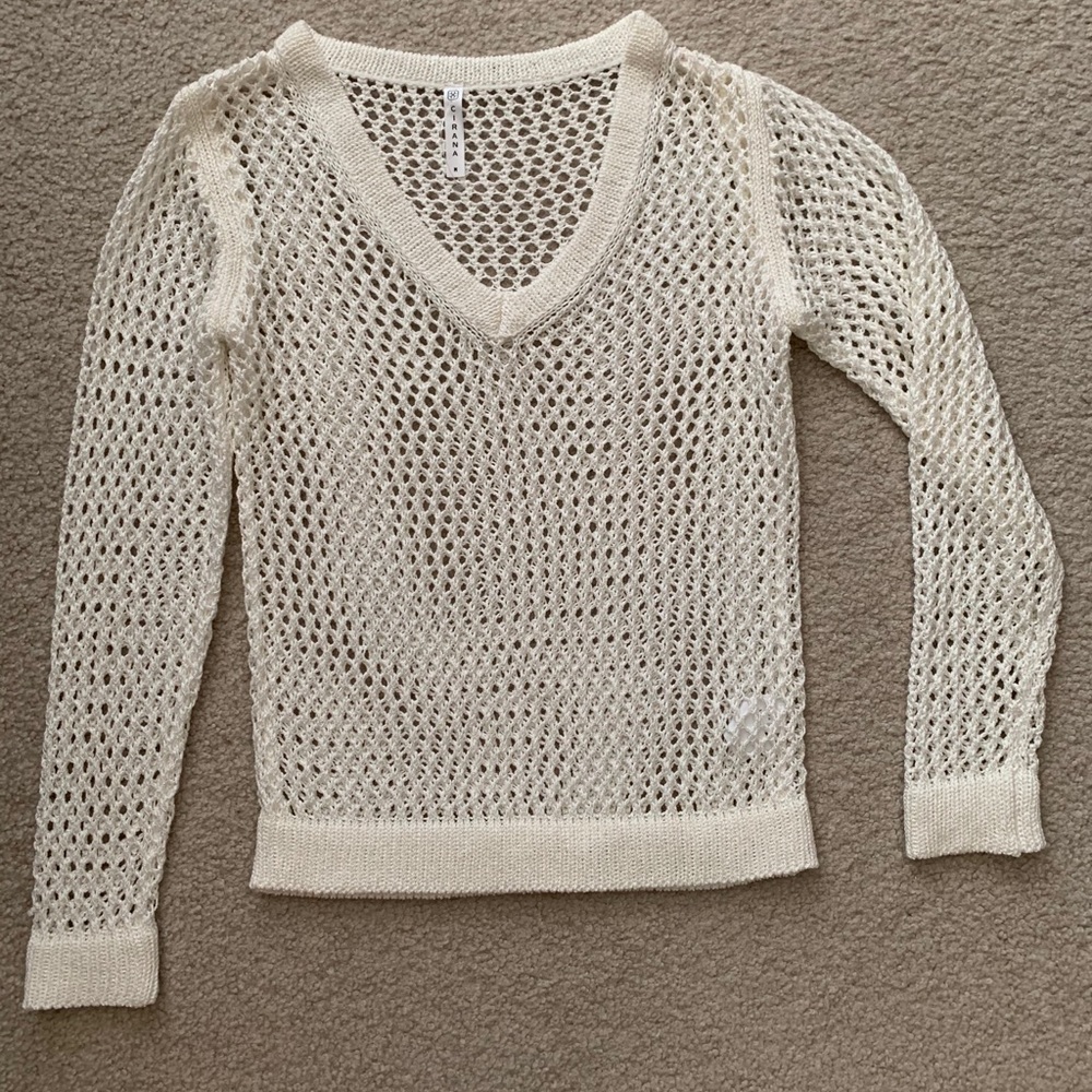 NWOT white sweater size M